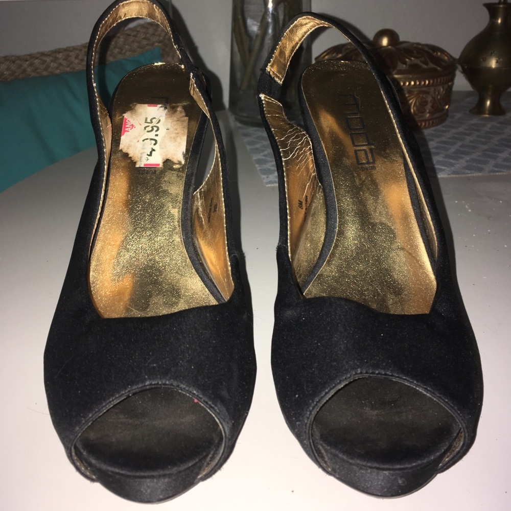 Moda Heels - Picture 2 of 6